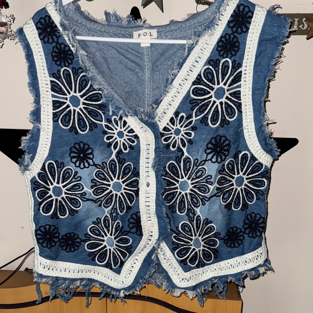 POL Blue Floral Embroidered Vest